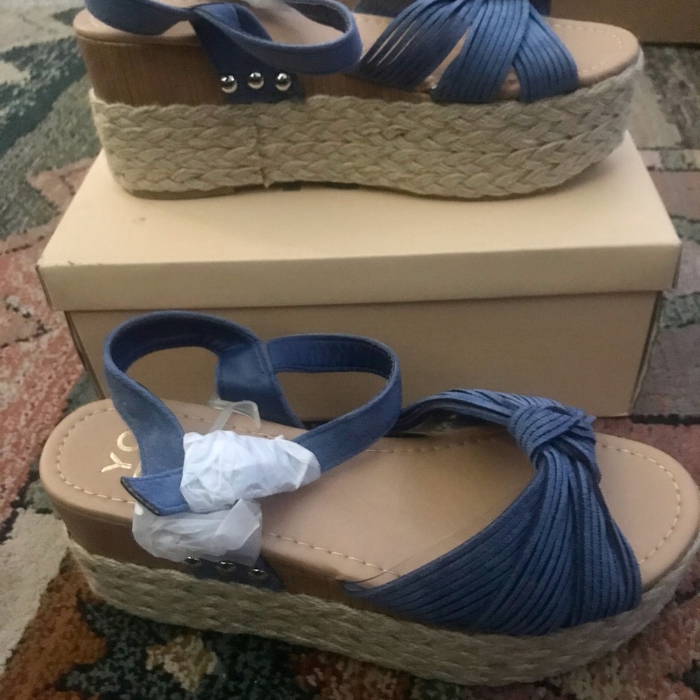 YOKI Knotted Blue Lace Platform Sandals Size 7.5 - Picture 2 of 9